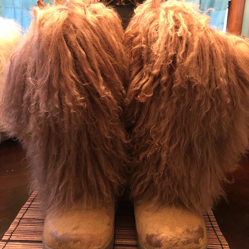 Bearpaw Boetis boots/good condition